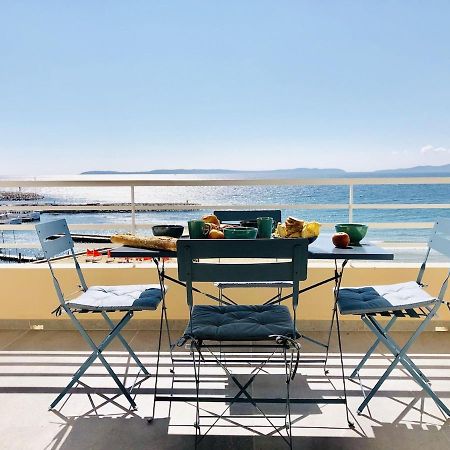 T3 Front De Mer Dernier Etage Vue Mer Petit Havre De Paix Pour Vos Vacances Emplacement Unique Vue Mer Panoramique A 180 Degres Pour Ce T3 En Face De La Plage Front De Mer Vue Sur Les Iles 5 Et Dernier Etage Avec Ascenseur Ле-Лаванду Екстер'єр фото