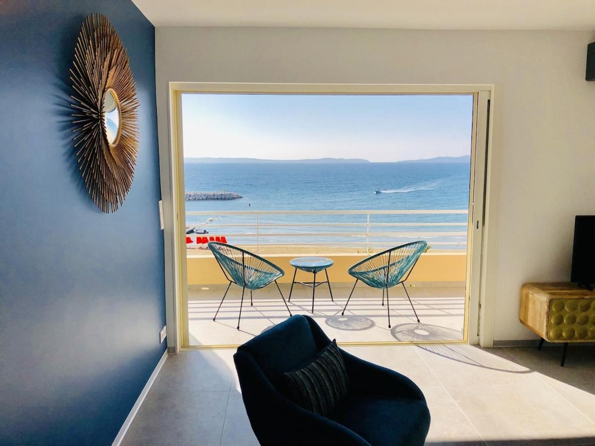 T3 Front De Mer Dernier Etage Vue Mer Petit Havre De Paix Pour Vos Vacances Emplacement Unique Vue Mer Panoramique A 180 Degres Pour Ce T3 En Face De La Plage Front De Mer Vue Sur Les Iles 5 Et Dernier Etage Avec Ascenseur Ле-Лаванду Екстер'єр фото